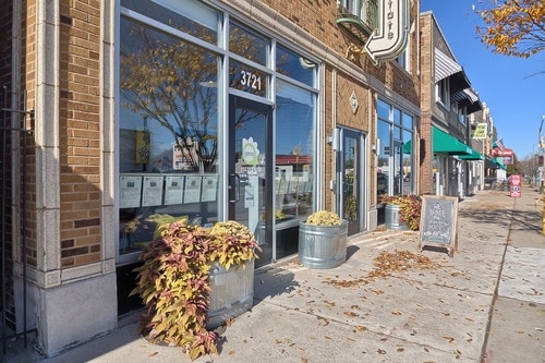 More Photos Of 3721 S Kingshighway Blvd, Saint Louis Office For Lease