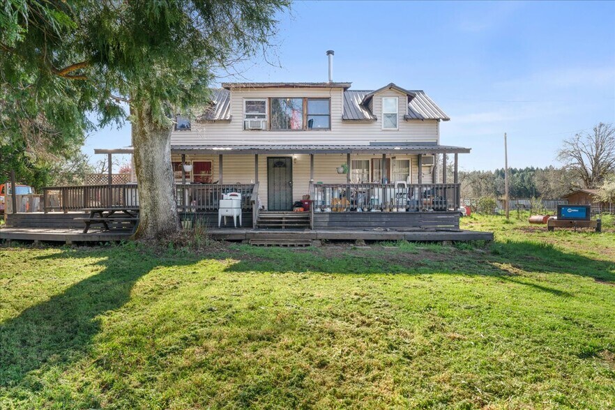 More Photos Of 125 Hogue Dr, Selma Industrial For Sale