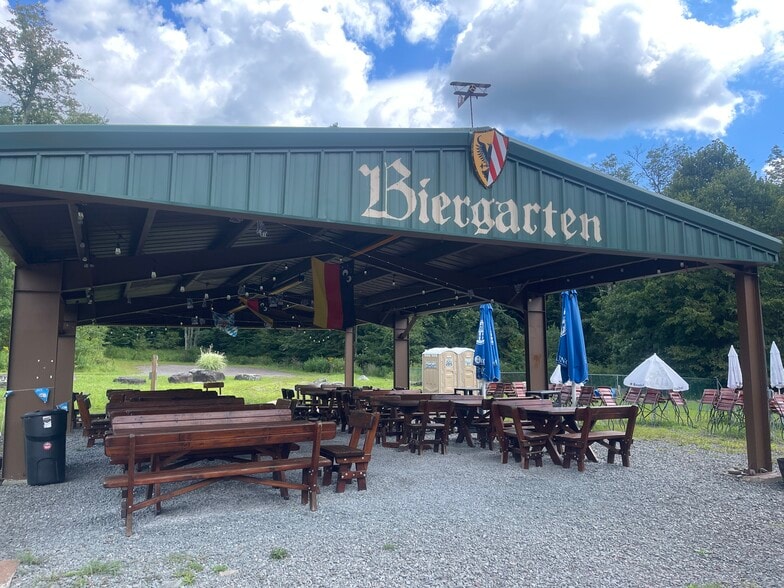 More Photos Of 2136 Lake Ariel Hwy, Lake Ariel Restaurant For Sale