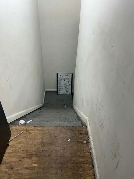 More Photos Of 645-647 Broadway, New York Apartments For Lease