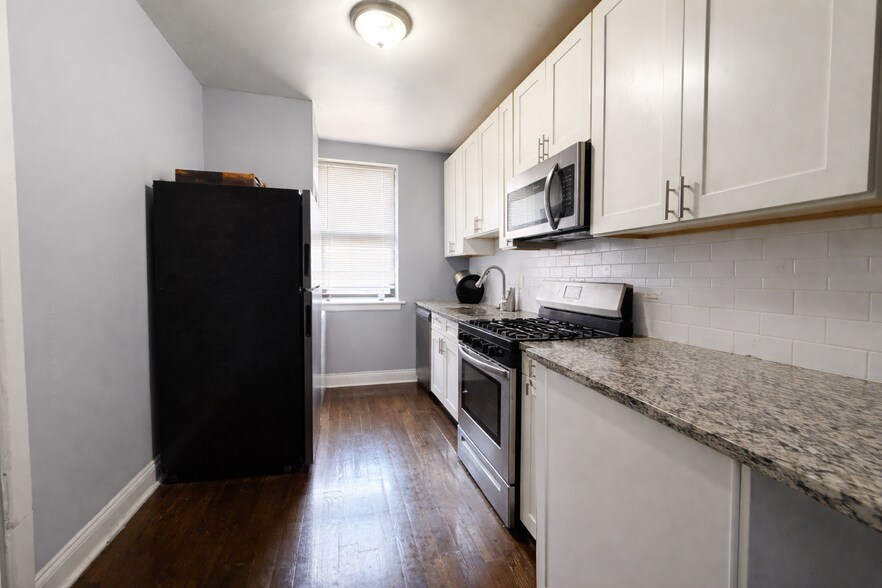 More Photos Of 3603-3609 S King Dr, Chicago Apartments For Sale