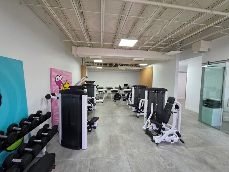 More Photos Of 7950 NW 53rd St, Doral Medical For Lease