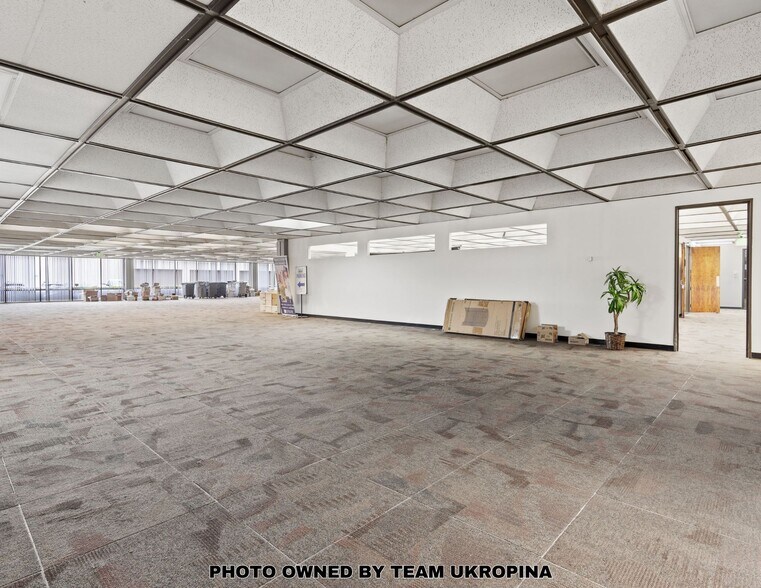 More Photos Of 210 S De Lacey Ave, Pasadena Office For Lease