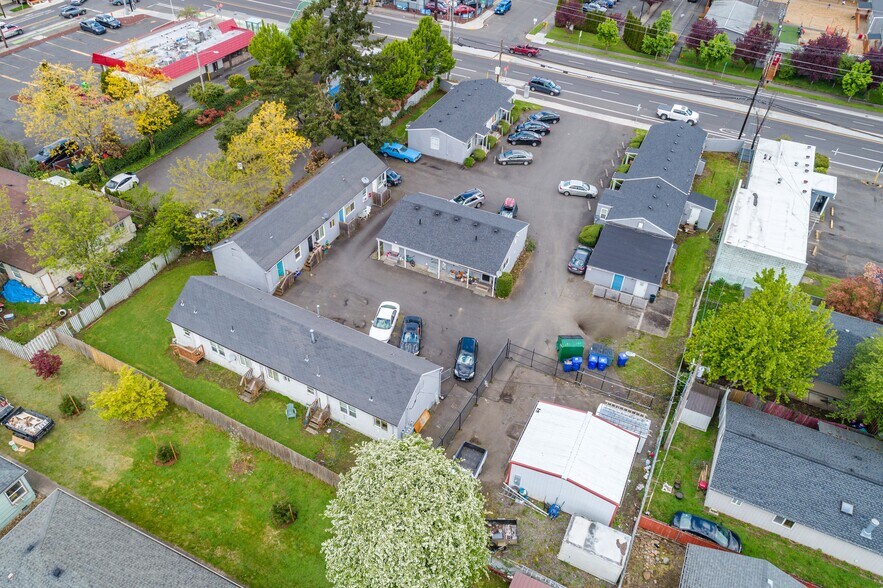 More Photos Of 13718 SE Division St, Portland Apartments For Sale