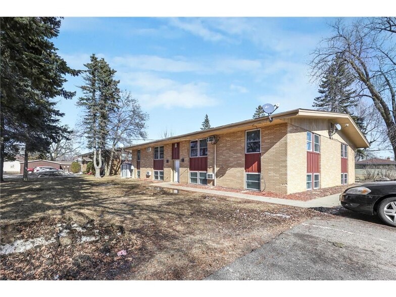 More Photos Of 725 32nd Ave N, Saint Cloud Apartments For Sale