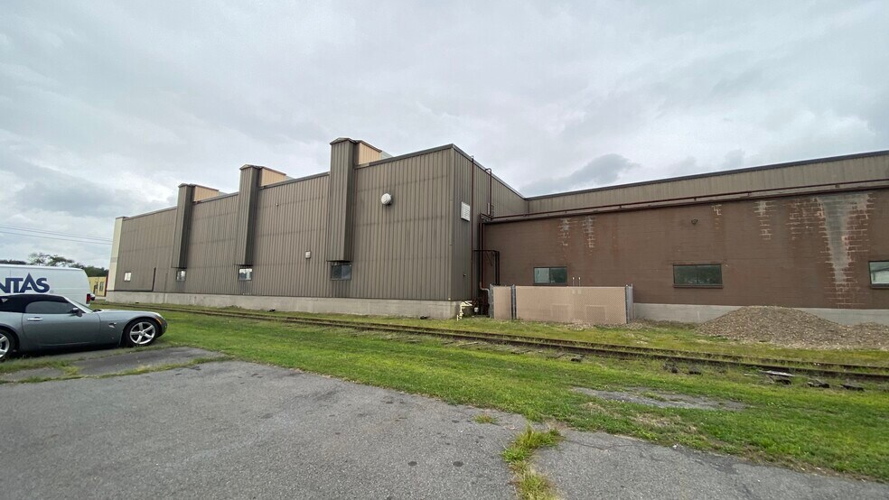 More Photos Of 508 Delaware Ave, West Pittston Warehouse For Sale