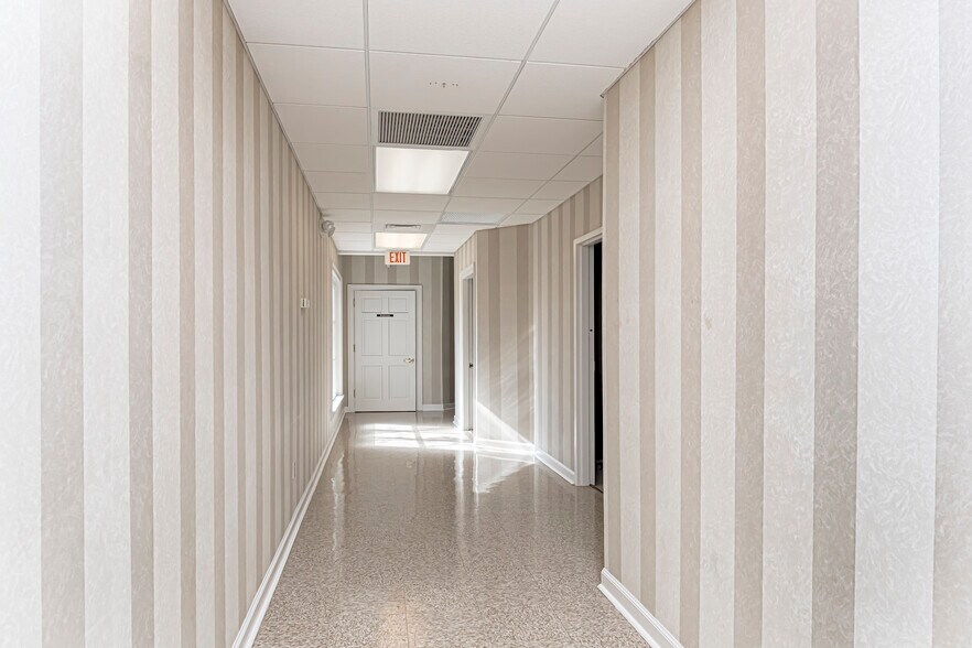 More Photos Of 8425 Cumberland Pl, Baton Rouge Medical For Lease