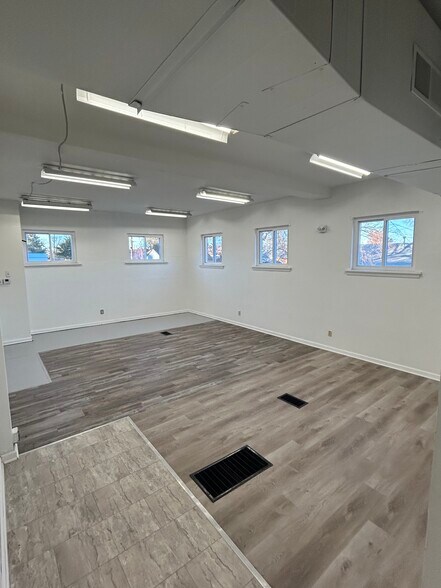 More Photos Of 3909 Saint Timothy Ln, Saint Ann General Retail For Lease