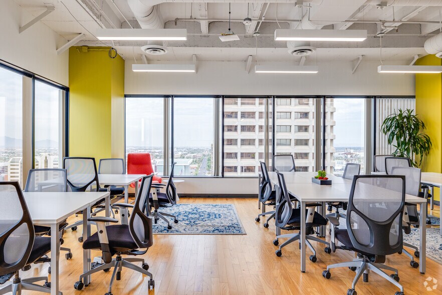 More Photos Of 2 N Central, Phoenix Coworking Space