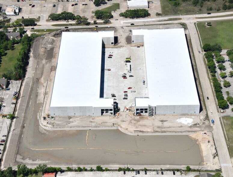 More Photos Of Harvest Time Ln & Imperial Valley Dr, Houston Unknown For Lease