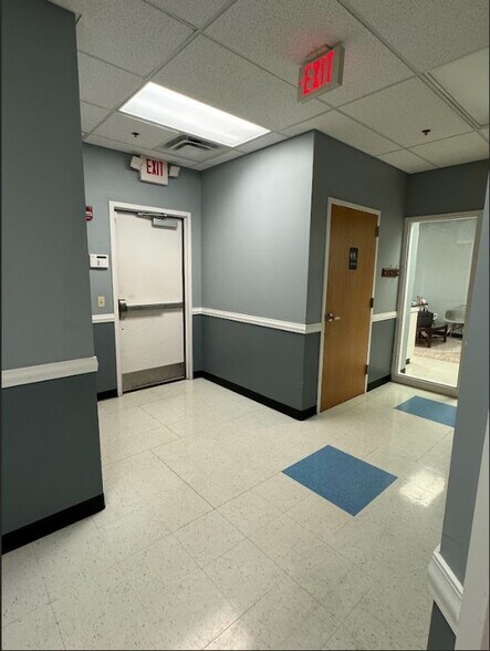 More Photos Of 645 Roy Wilkins Ave, Louisville Medical For Lease