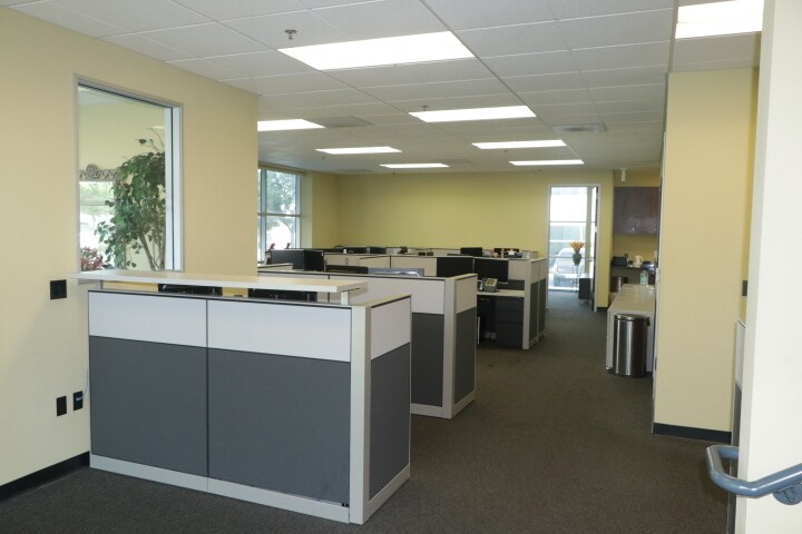 More Photos Of 2816 Columbia St, Torrance Light Distribution For Lease