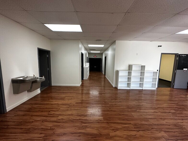 More Photos Of 797 Cool Spring Rd, Mingo Junction Office For Lease