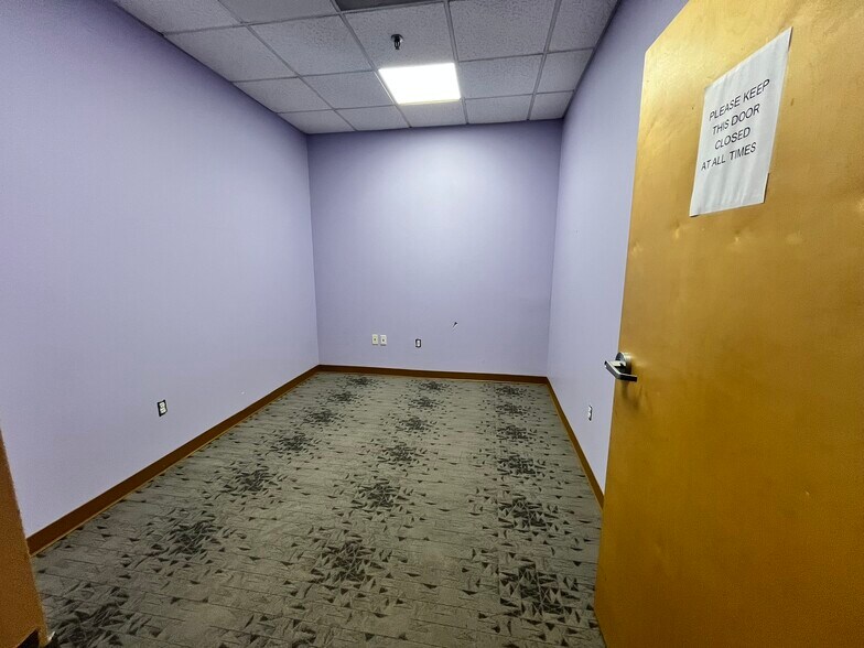 More Photos Of 18 Dartmouth St, Malden Storefront Retail Office For Lease