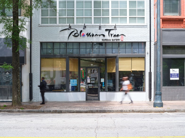 More Photos Of 50 Peachtree St NW, Atlanta Apartments For Lease