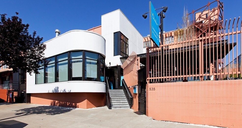 Primary Photo Of 535 Florida St, San Francisco Storefront Retail Office For Lease