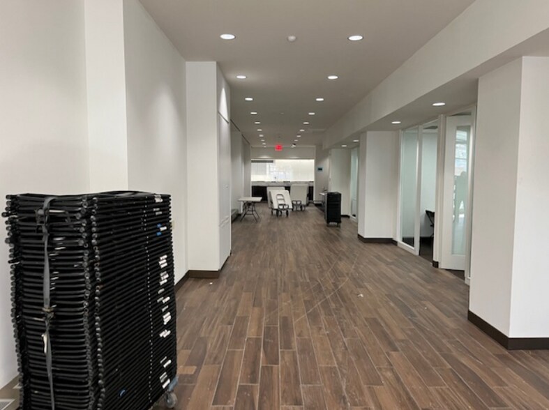 More Photos Of 261 Broadway, New York Apartments For Sale