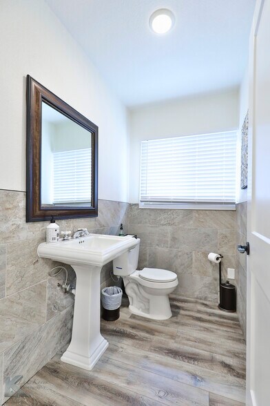 More Photos Of 2257 Industrial Blvd, Abilene Office For Sale