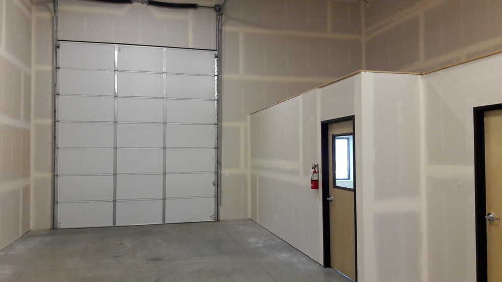 More Photos Of 5305 NE 121st Ave, Vancouver Unknown For Lease