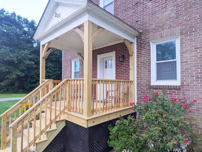 More Photos Of 201 Mansion Dr, Perryville Apartments For Sale
