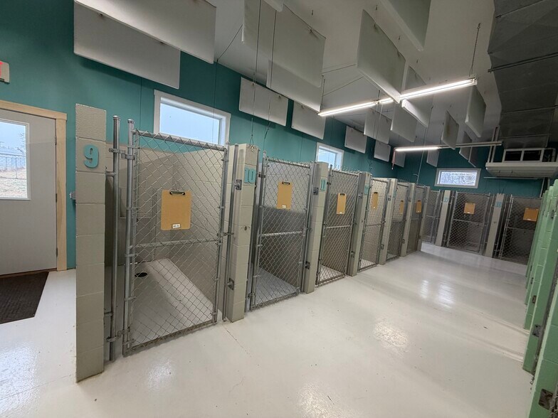 More Photos Of 911 W 1st St, Mcpherson Industrial For Sale