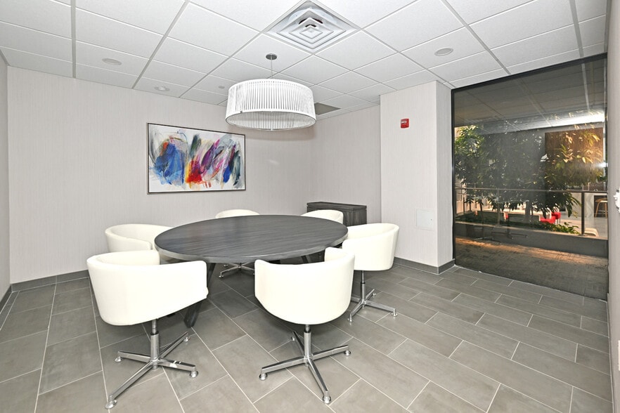 More Photos Of 50 Tice Blvd, Woodcliff Lake Office For Lease