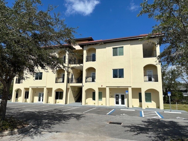 More Photos Of 2641 Fruitville Rd 0, Sarasota Medical For Sale