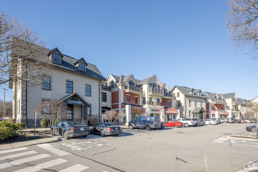 Primary Photo Of 1000 Chapel View Blvd, Cranston Apartments For Lease