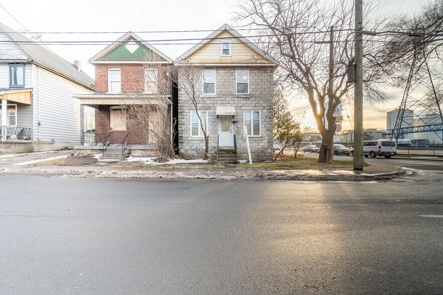 More Photos Of 910 Burlington St E, Hamilton Apartments For Sale