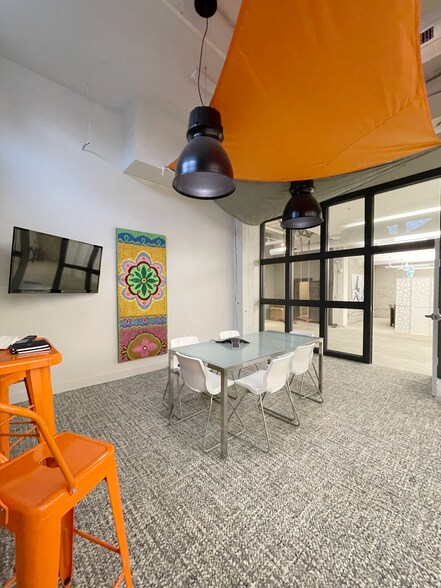More Photos Of 2658 Scranton Rd, Cleveland Apartments For Lease