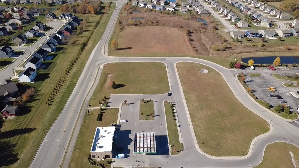 More Photos Of 7963 Paul Ave, Brownsburg Convenience Store For Sale