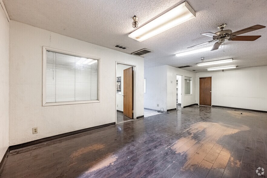 More Photos Of 18903 Anelo Ave, Carson Warehouse For Lease