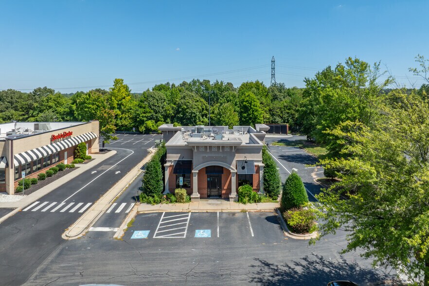 More Photos Of 1930 Sardis Rd N, Charlotte Fast Food For Sale