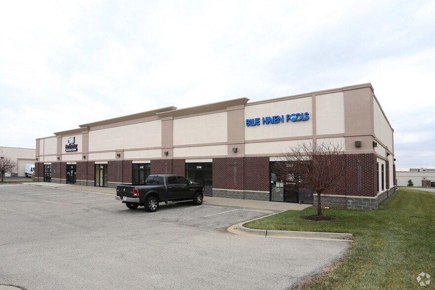 More Photos Of 23730-23750 W 83rd Ter, Shawnee Warehouse For Lease