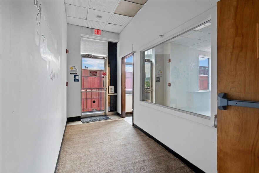 More Photos Of 541 Wyoming Ave, Scranton Office For Lease