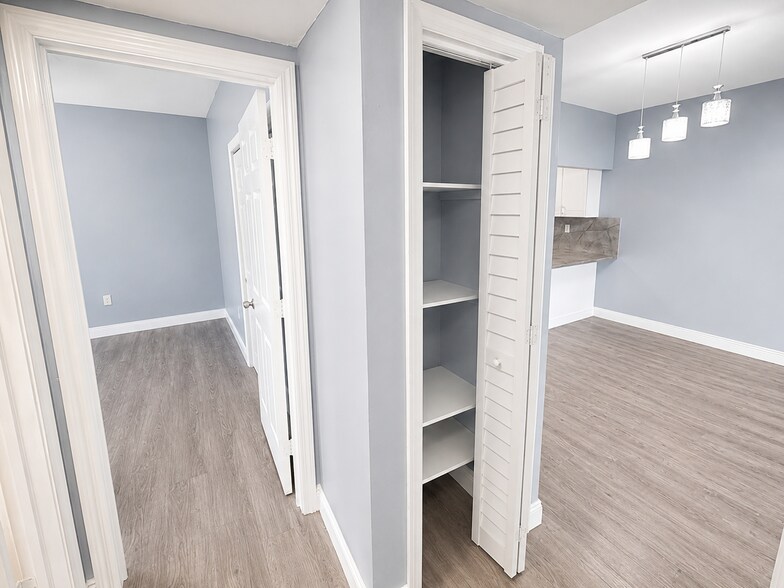 More Photos Of 2400 NW 16th Street Rd, Miami Apartments For Sale