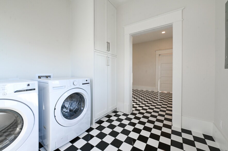 More Photos Of 811 Stuart St, Houston Loft Creative Space For Lease
