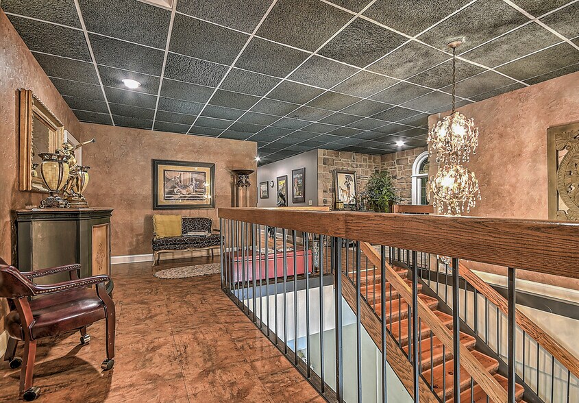 More Photos Of 220 Broad St, Kingsport Flex For Sale