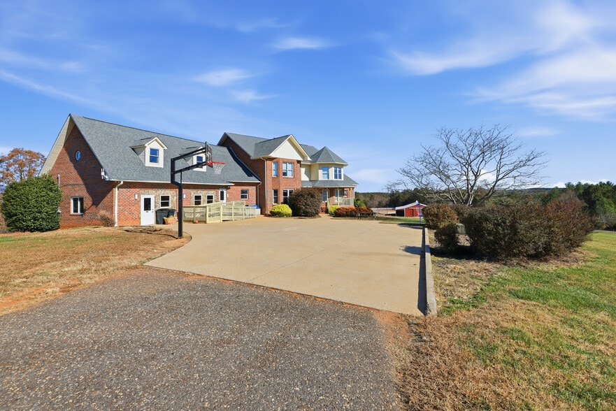 More Photos Of 517 Cub Creek Rd, Ellenboro Specialty For Sale