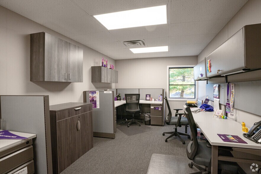 More Photos Of 3 Eves Dr, Marlton Office For Sale