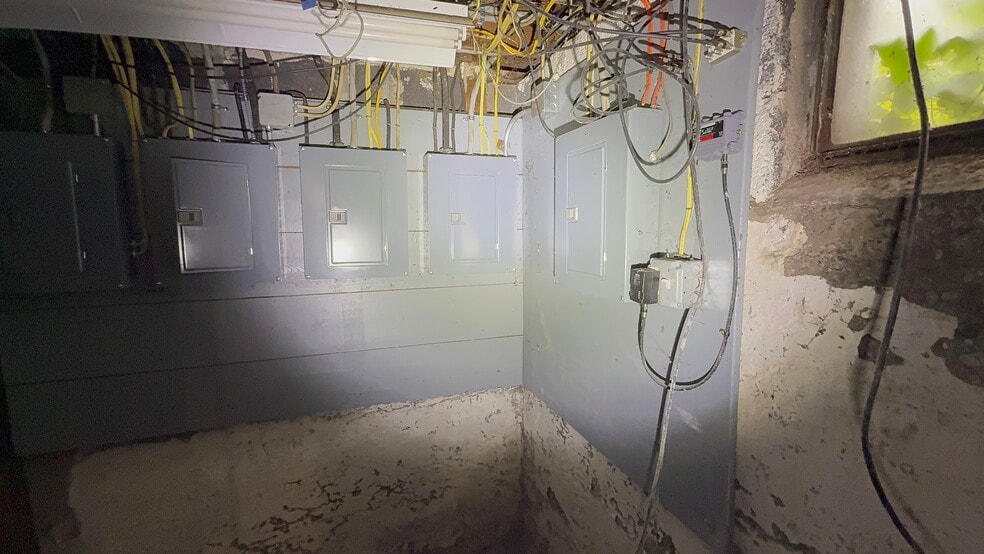 More Photos Of 412 Adams Ave, Endicott Apartments For Sale
