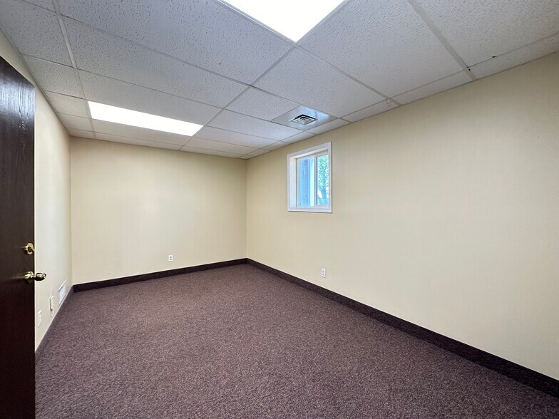 More Photos Of 1001 S 1st St, Fulton Apartments For Lease