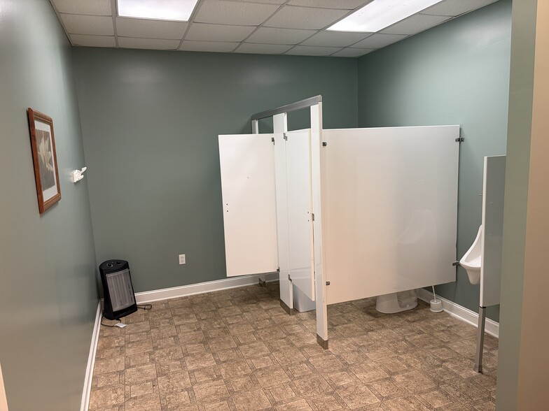 More Photos Of 413 Polkville Rd, Shelby Religious Facility For Sale