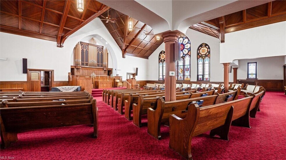More Photos Of 130 N 7th St, Cambridge Religious Facility For Sale