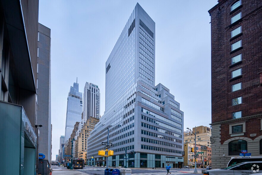 More Photos Of 261 Madison Ave, New York Coworking Space