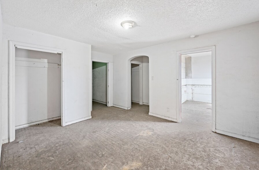 More Photos Of 1425 E 4th St, Reno Storefront Retail Residential For Sale