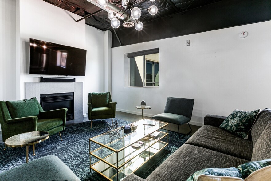 More Photos Of 4383 Forestdale Dr, Park City Warehouse For Lease