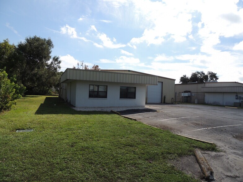 More Photos Of 2311 Whitfield Industrial Way, Sarasota Warehouse For Sale