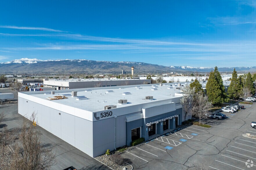 More Photos Of 5350 Capital Ct, Reno Warehouse For Lease