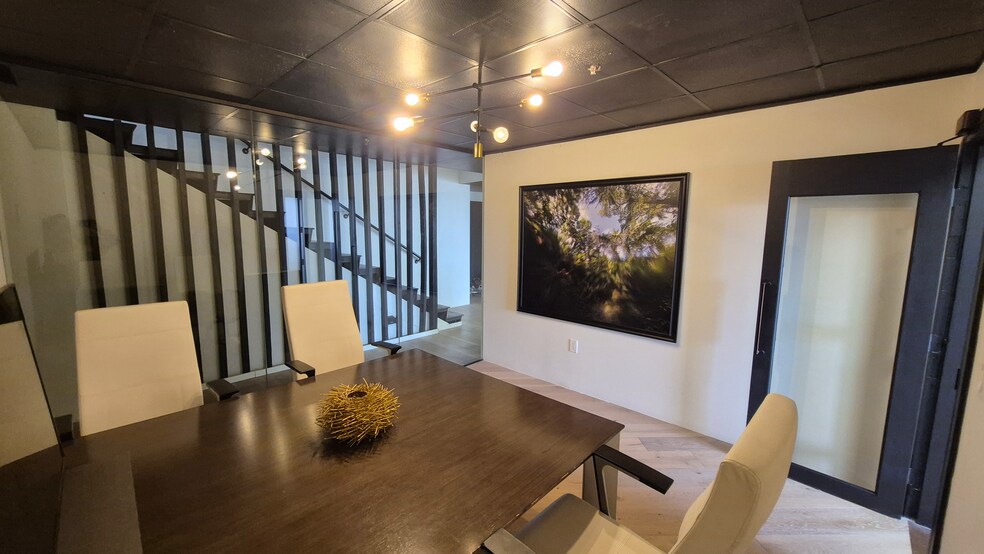 More Photos Of 5932-5934 McIntyre St, Golden Light Manufacturing For Sale